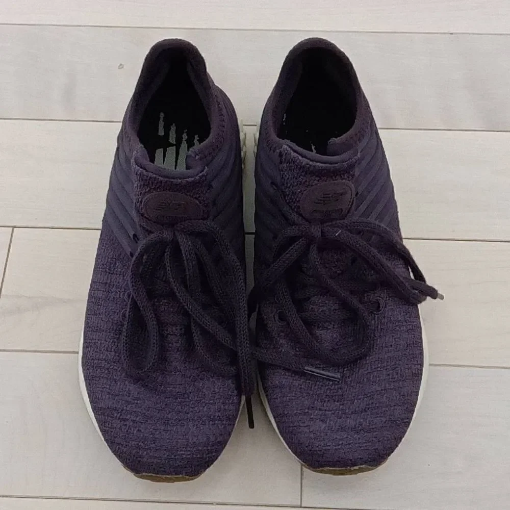 New Balance Women's Gray Fresh Foam Cruz Purple Knit Gum Running Shoes Size 7.5